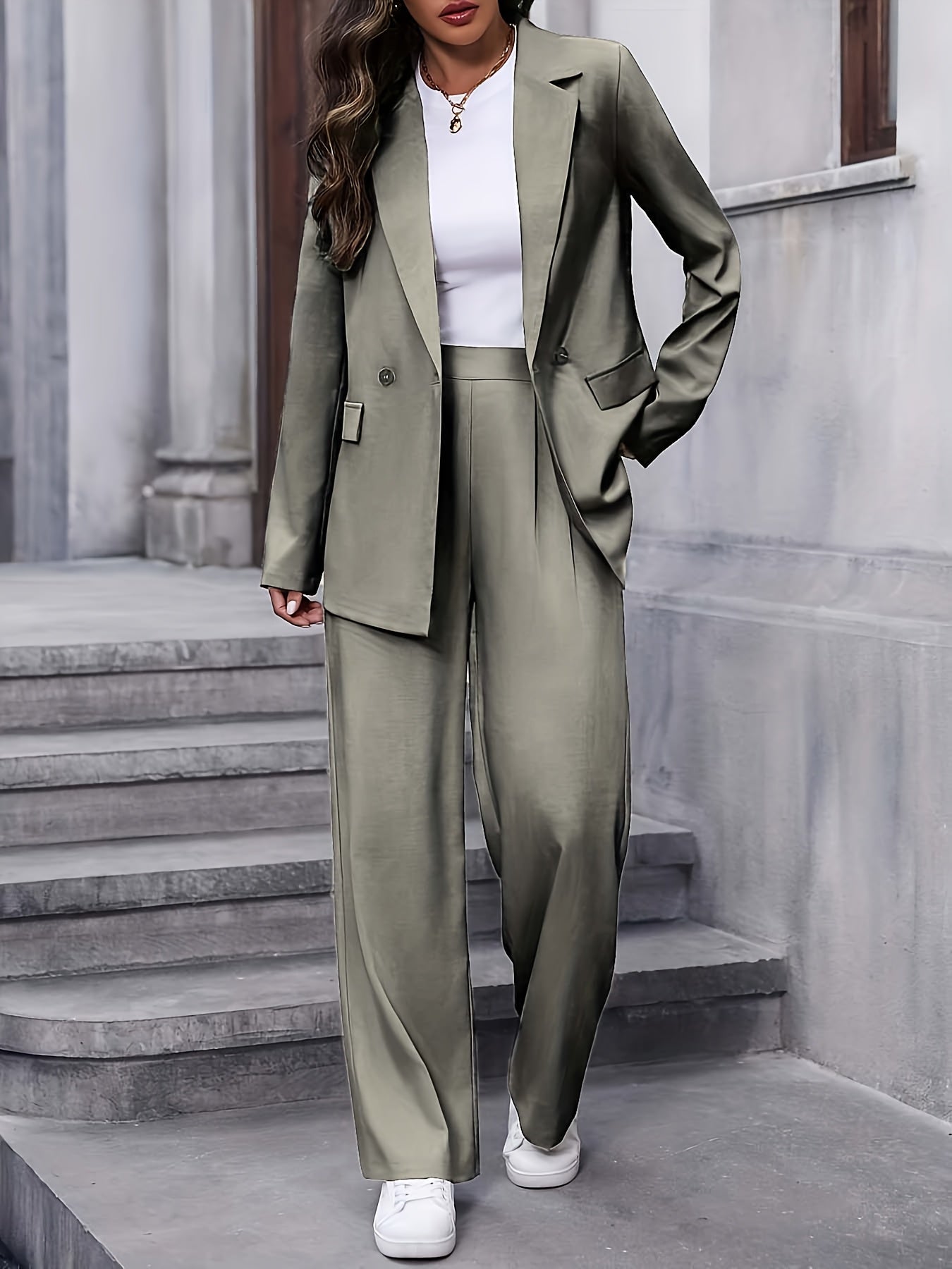 ELEGANTE COSTUUMSET VOOR VROUWEN