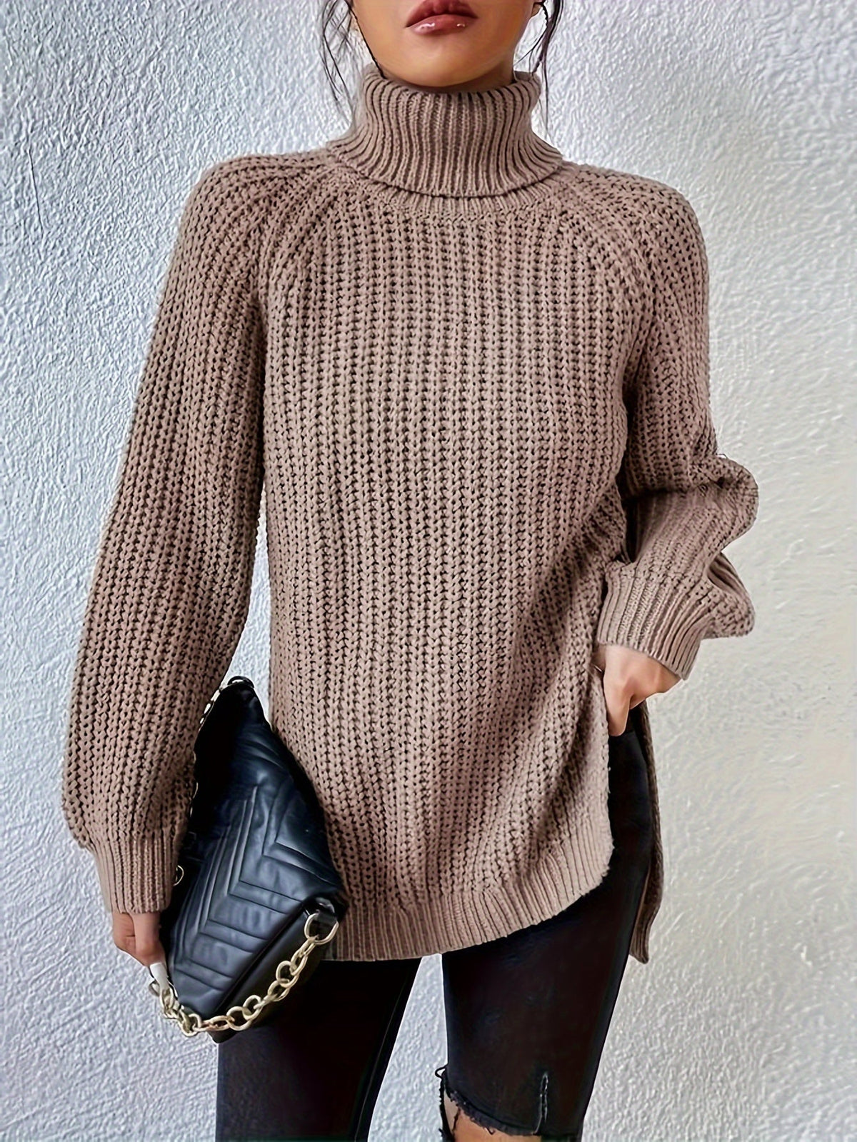 HOHE KOLLEN EN GESCHNITTEHEM SWEAT-SHIRT VOOR VROUWEN