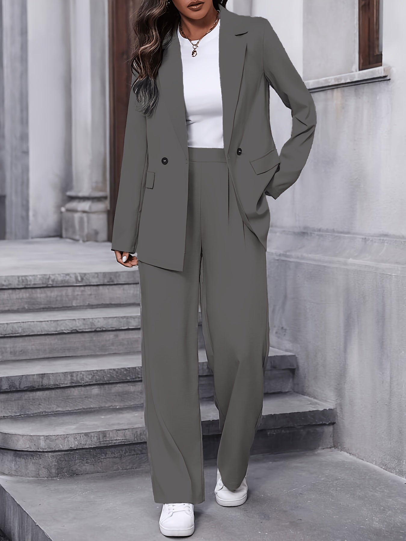 ELEGANTE COSTUUMSET VOOR VROUWEN
