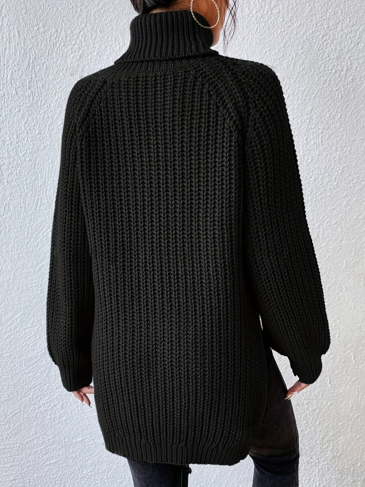 HOHE KOLLEN EN GESCHNITTEHEM SWEAT-SHIRT VOOR VROUWEN