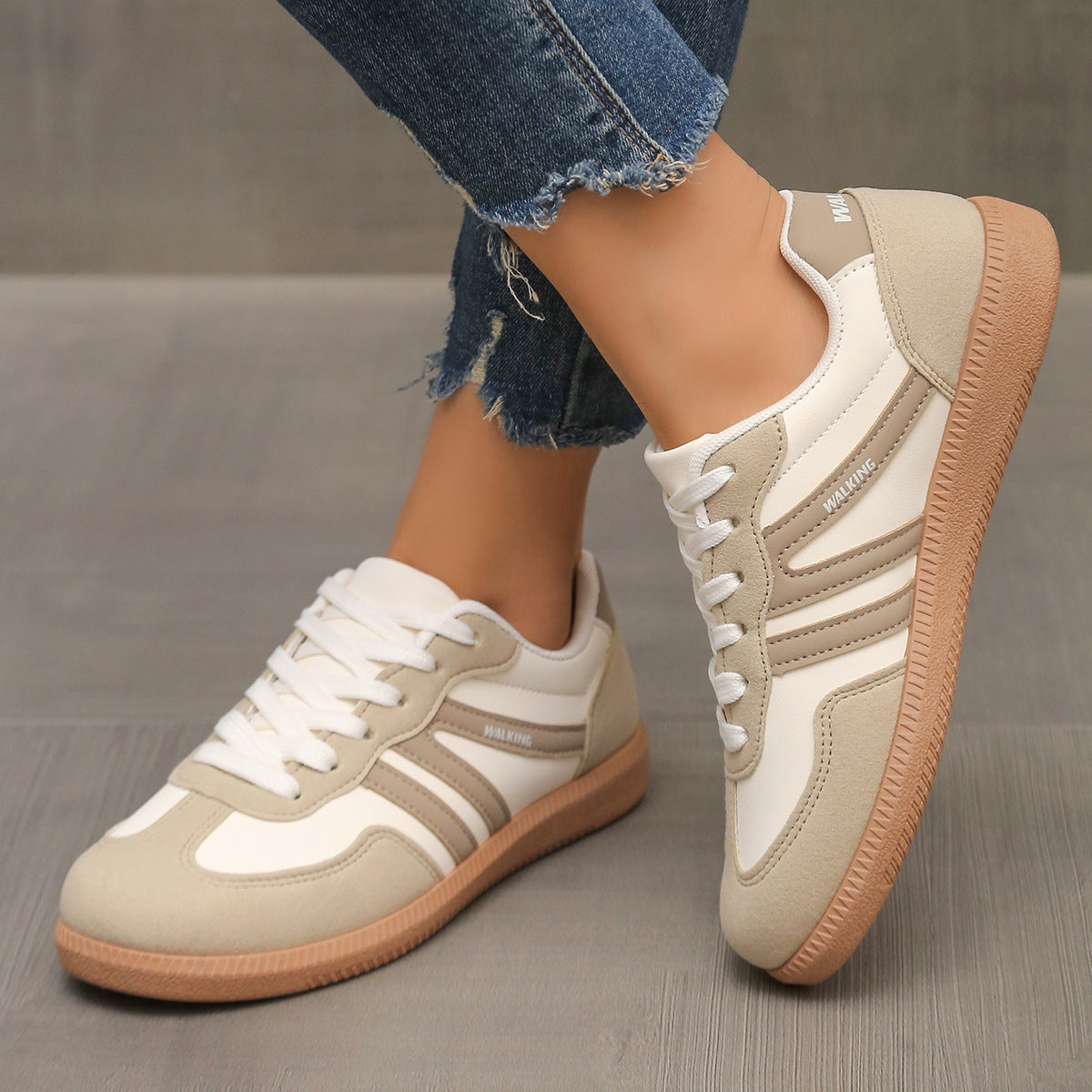 GEMAAKTE WANDELSCHOENEN VOOR VROUWEN