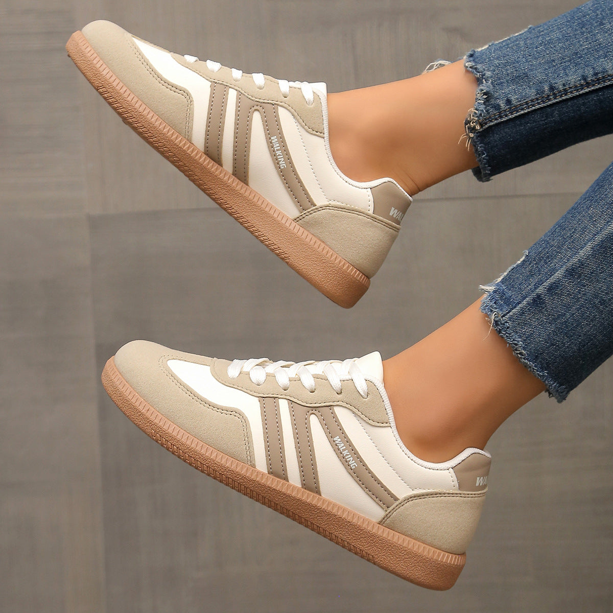 GEMAAKTE WANDELSCHOENEN VOOR VROUWEN