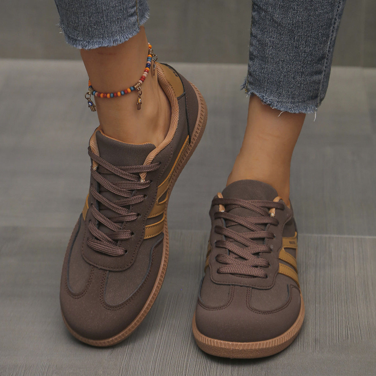 GEMAAKTE WANDELSCHOENEN VOOR VROUWEN
