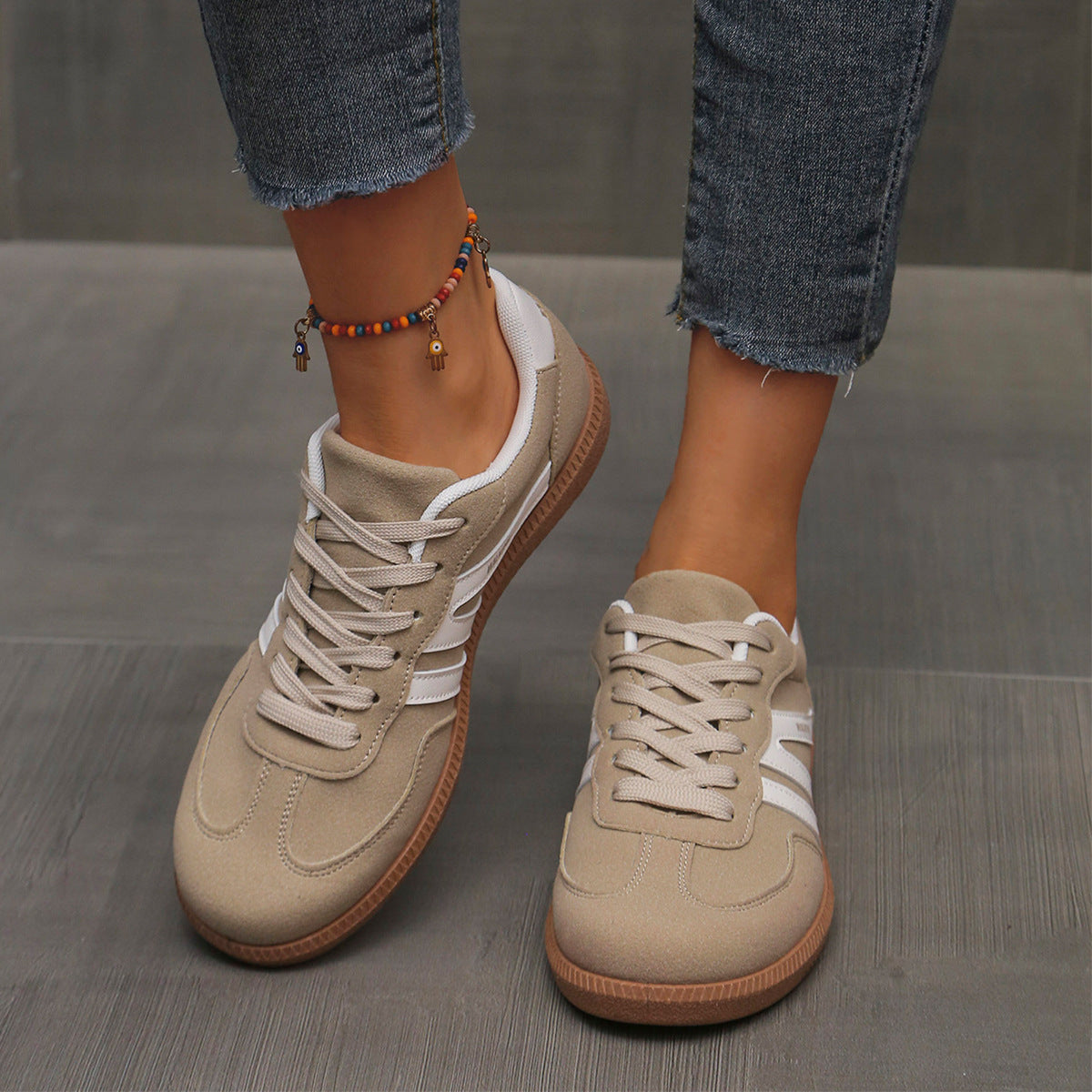GEMAAKTE WANDELSCHOENEN VOOR VROUWEN