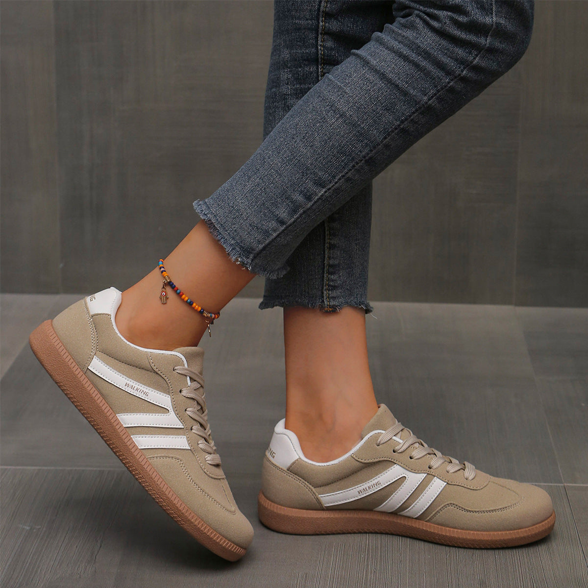 GEMAAKTE WANDELSCHOENEN VOOR VROUWEN