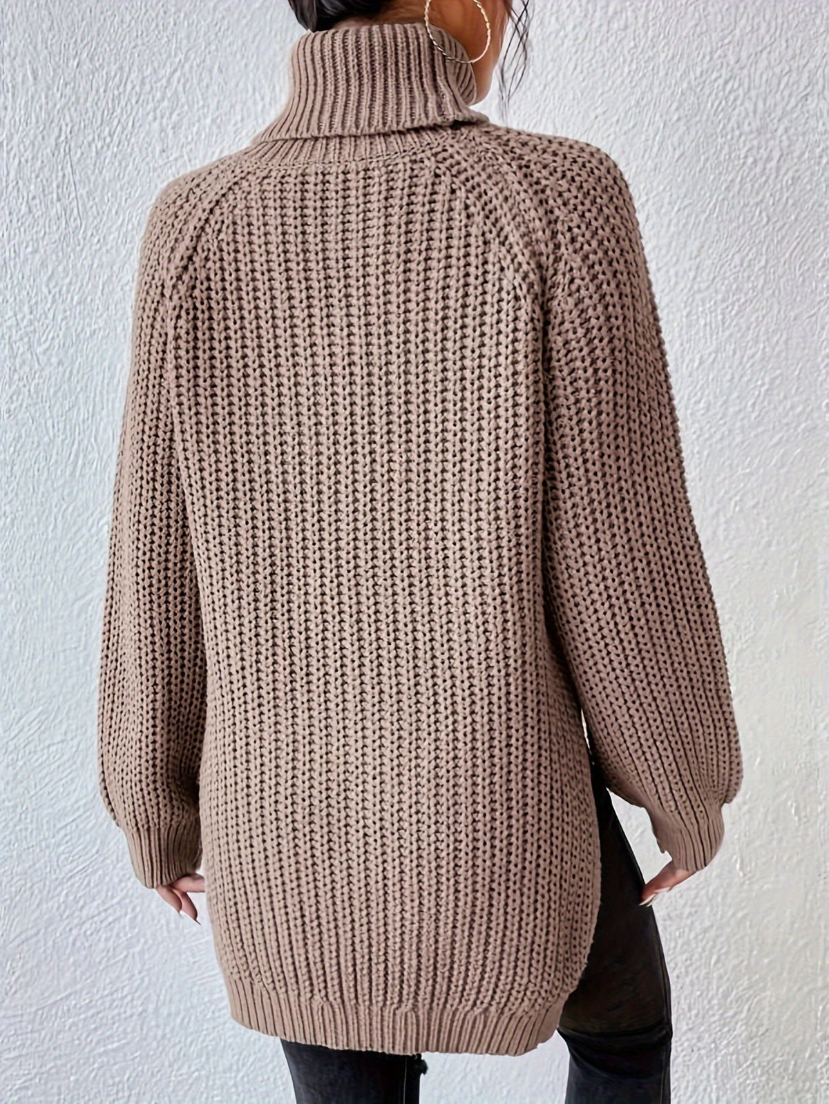 HOHE KOLLEN EN GESCHNITTEHEM SWEAT-SHIRT VOOR VROUWEN
