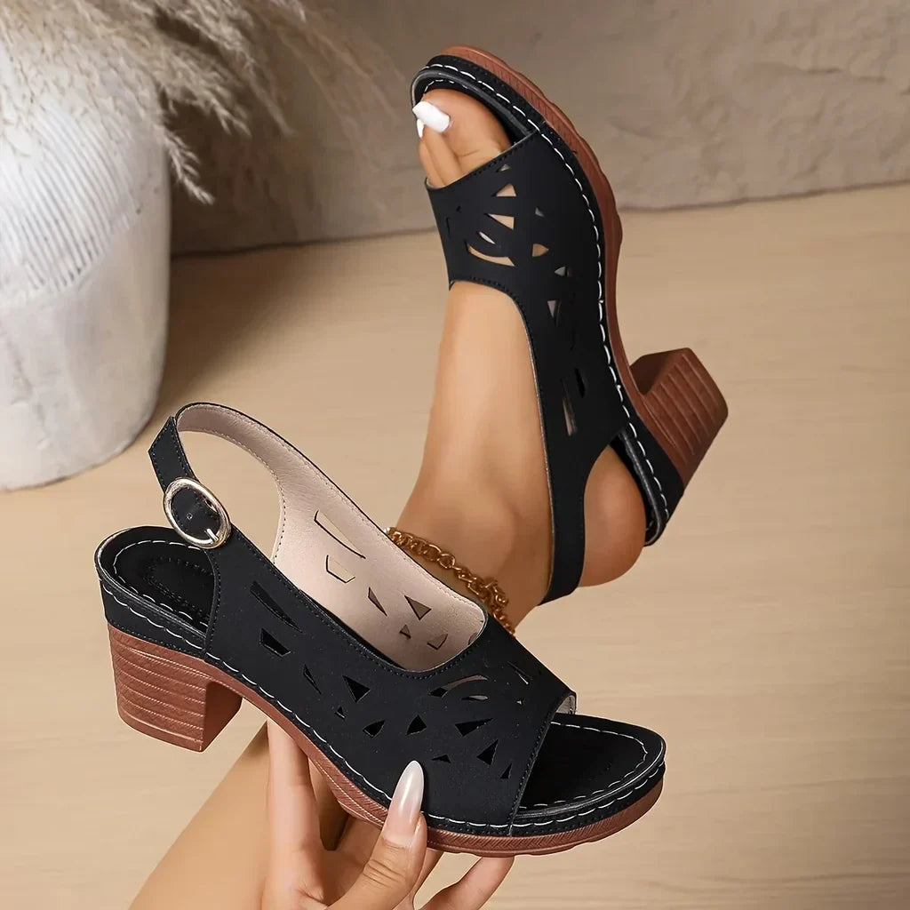 KLASSIEKE SANDALEN MET HAK VOOR VROUWEN