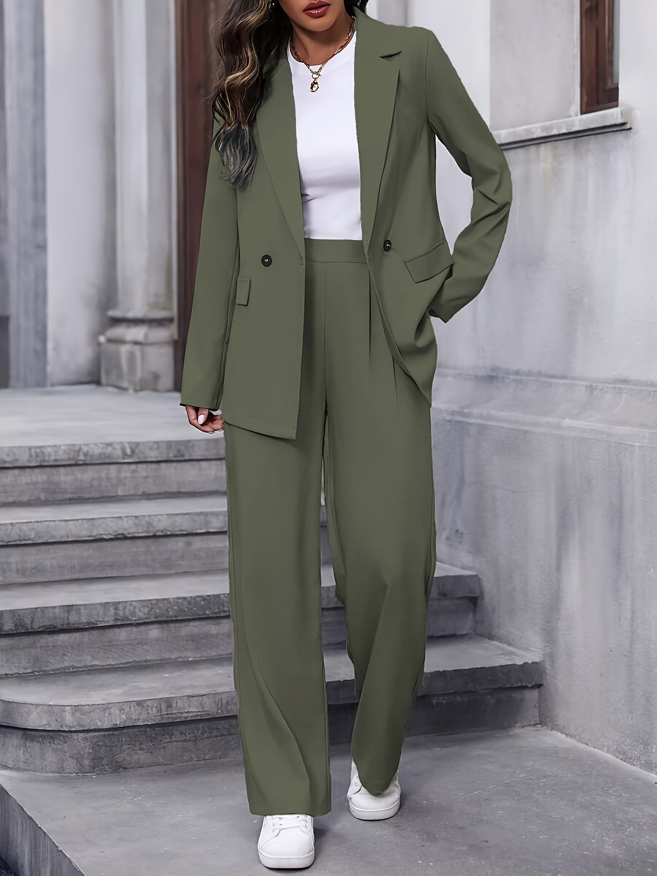 ELEGANTE COSTUUMSET VOOR VROUWEN